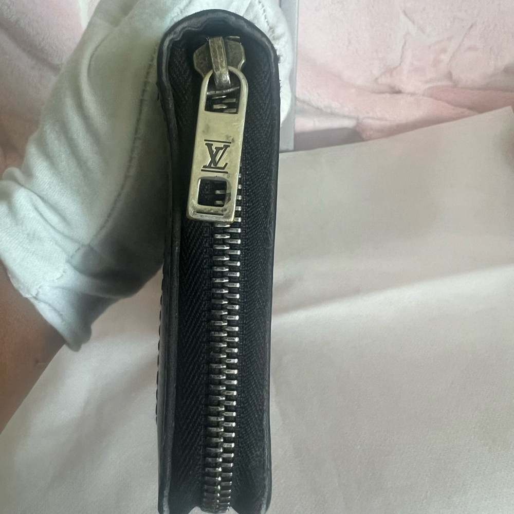 Louis Vuitton Classic Black leather zippy wallet organizer - Picture 6 of 16